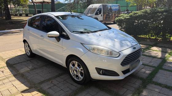 FORD FIESTA 1.6 SE HATCH 16V FLEX 4P MANUAL FORD FIESTA 1.6 SE HATCH 16V FLEX 4P MANUAL